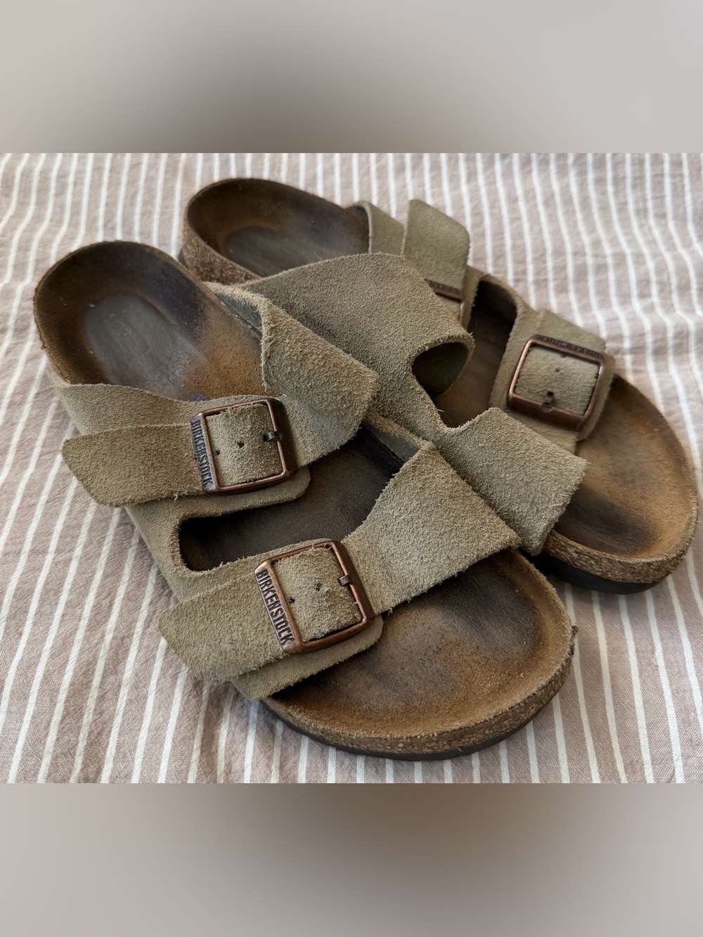 Birkenstock Arizona in Taupe